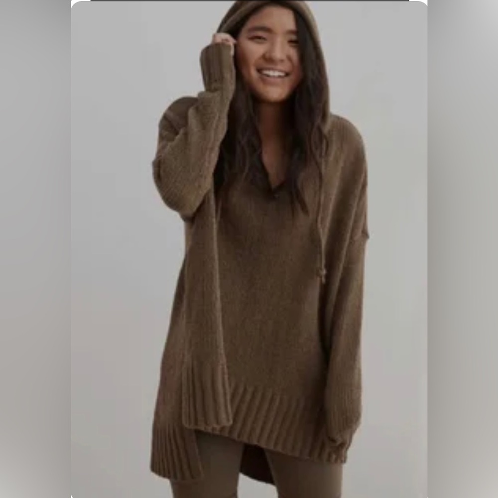 Aerie Olive Green Oversized V Neck Hi Low Chunky Knit Sweater w/ Hood